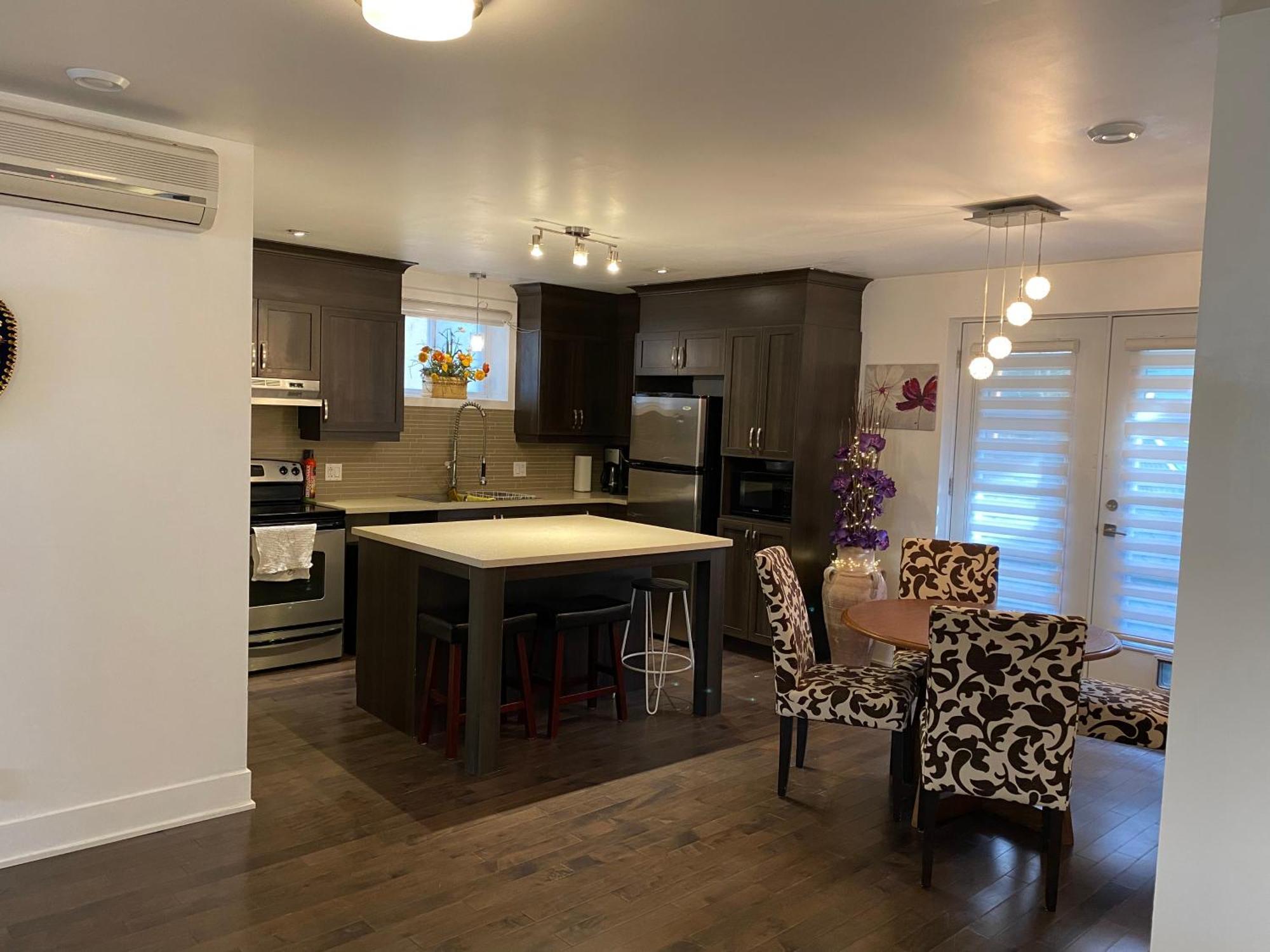 Beautiful Private Full Condo Brossard Esterno foto