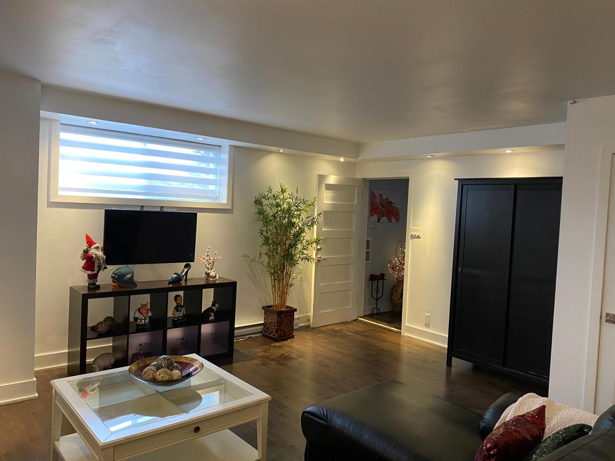 Beautiful Private Full Condo Brossard Esterno foto